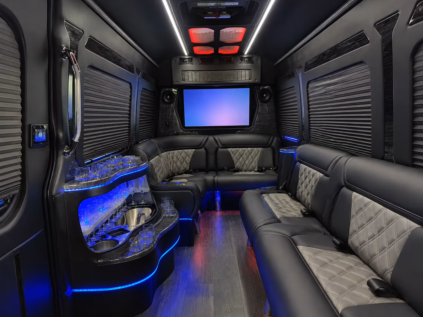 book group transportation for your next airport transfer 2