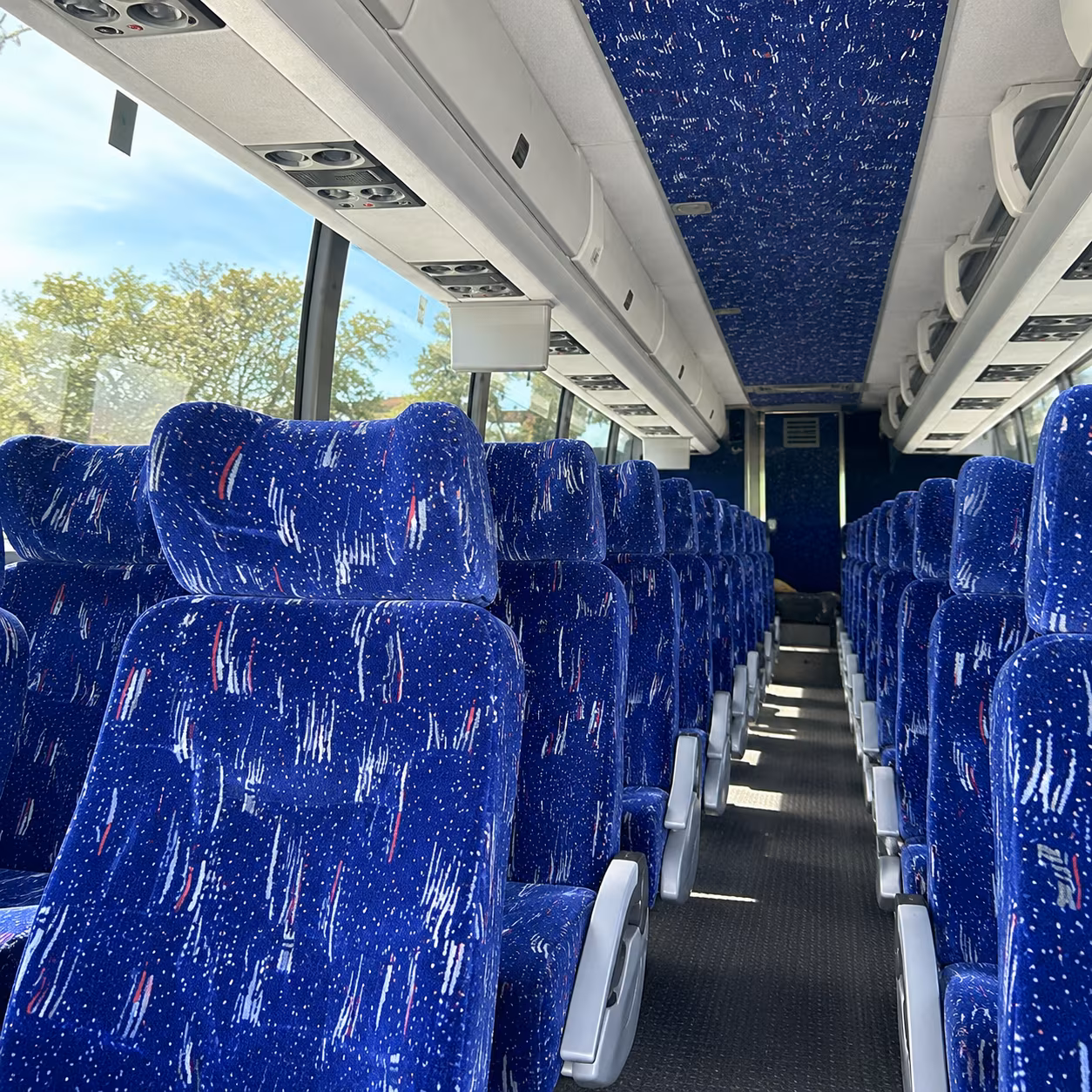 charter bus rentals to railbird music festival at the red mile
