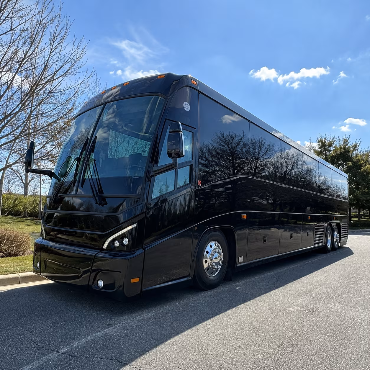 charter buses for lexington bachelorette weekends at keeneland