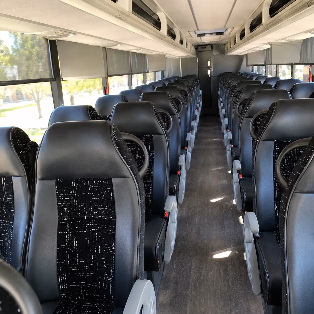 charter buses for lexington trade show groups at rupp arena