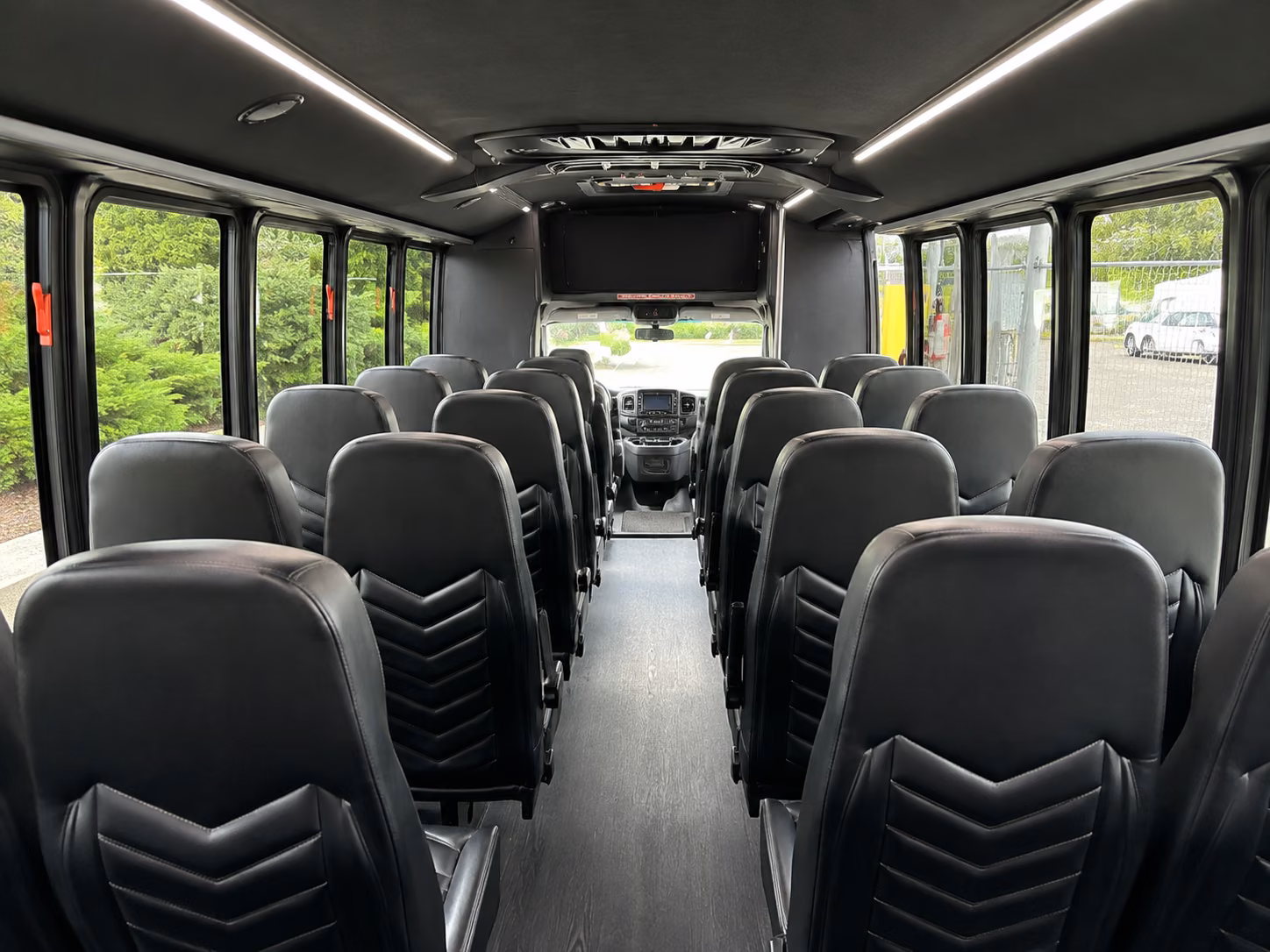 minibus rentals for lexington area prom groups