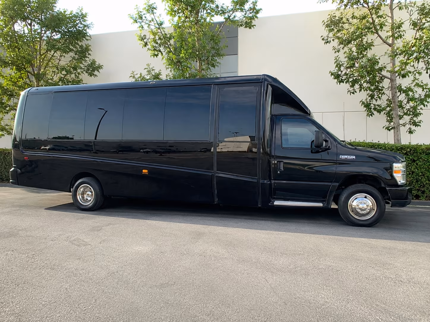 minibuses for speaker and vip transportation at lexington conferences
